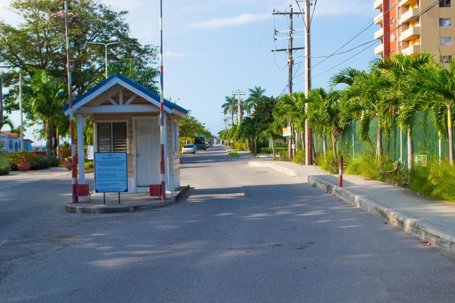 Fisherman'S Point Apartment Ocho Rios Exterior photo